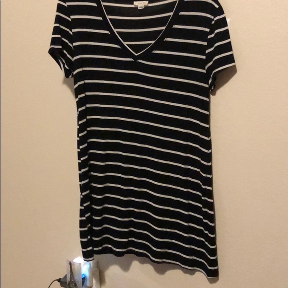 Long striped tee - Picture 1 of 3